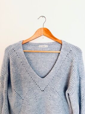 Moon & Madison V-Neck Sweater in powder blue